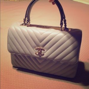 Meet your Posher, Polly